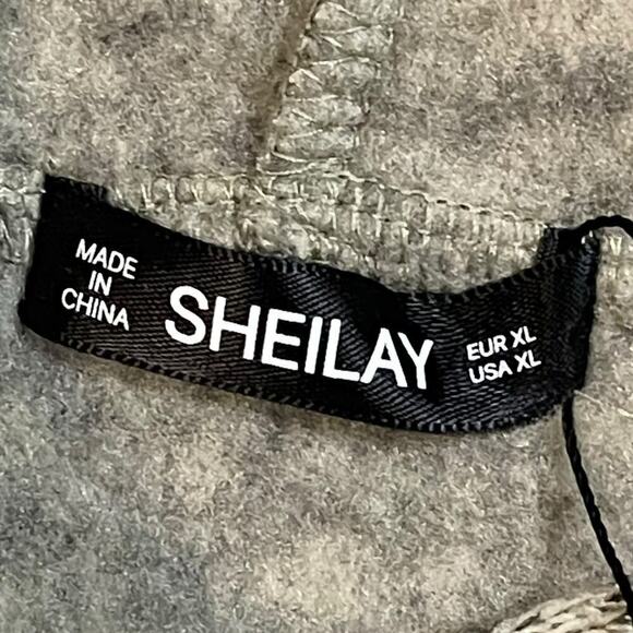 NWT Christmas Reindeer Face Hoodie Womens Snap Drawstring Size XL RUNS LIKE L - Picture 3 of 6